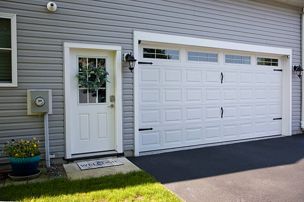 24/7 Emergency Garage Door Installation experts in Mio, MI
